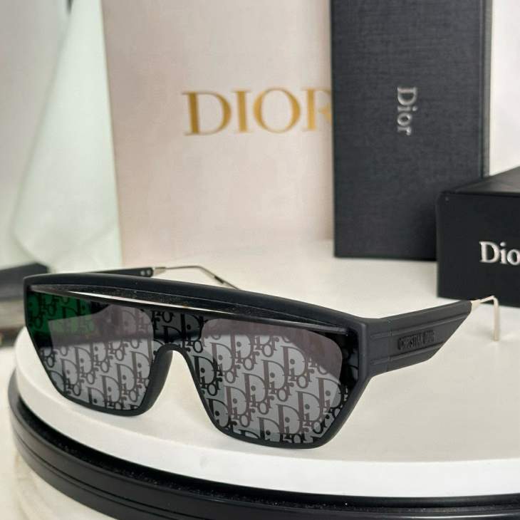 Picture of Dior Sunglasses _SKUfw77817387fw